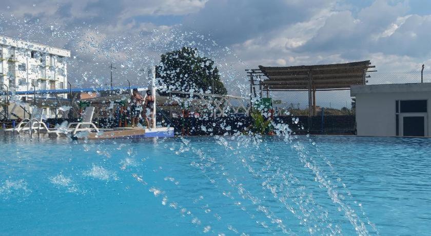 Apartamento Cerca Parque Del Cafe Con Piscina مونتينيغرو المظهر الخارجي الصورة