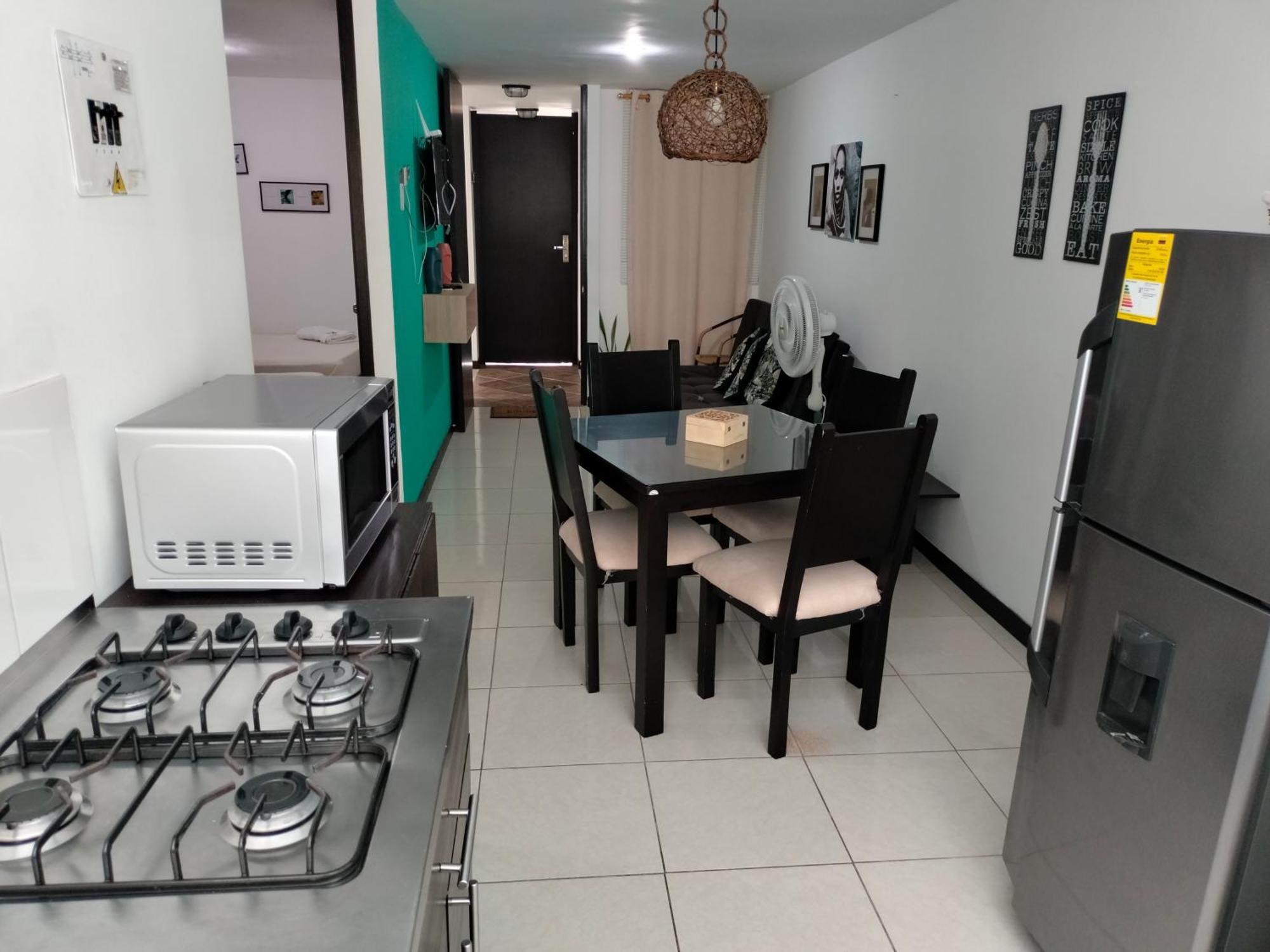 Apartamento Cerca Parque Del Cafe Con Piscina مونتينيغرو المظهر الخارجي الصورة