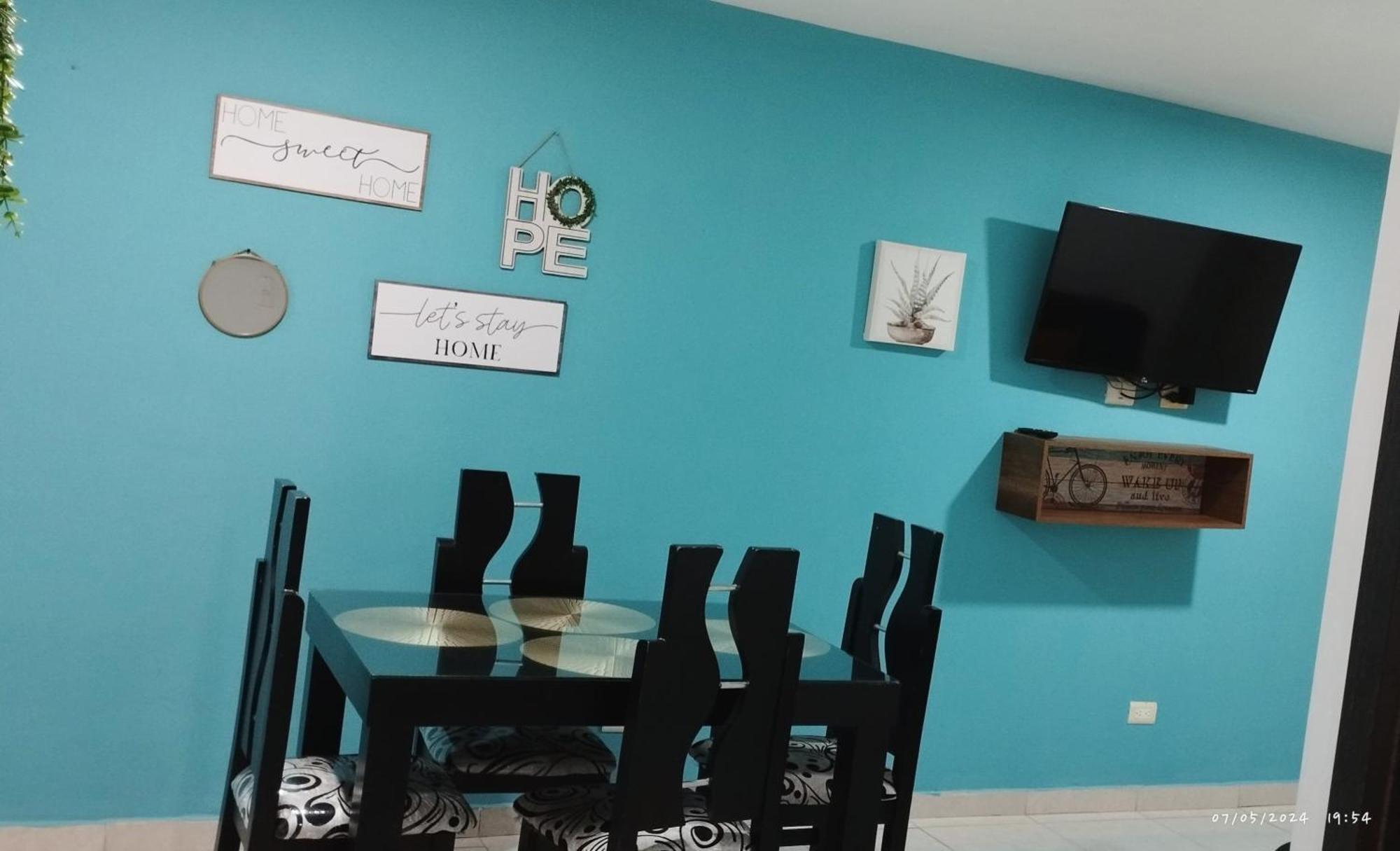 Apartamento Cerca Parque Del Cafe Con Piscina مونتينيغرو المظهر الخارجي الصورة