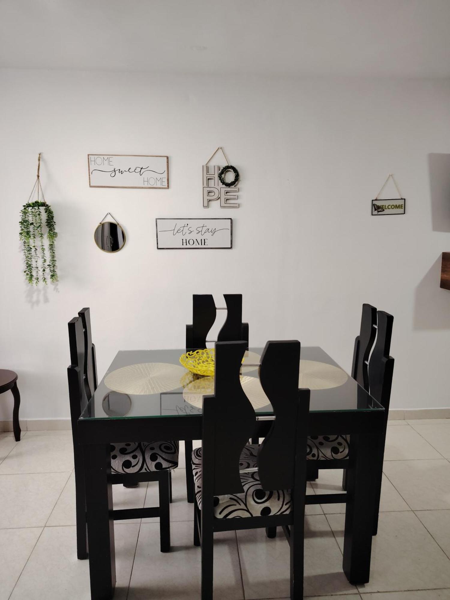 Apartamento Cerca Parque Del Cafe Con Piscina مونتينيغرو المظهر الخارجي الصورة